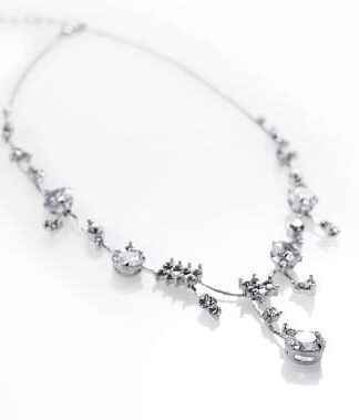 Kjede med store blanke stener. ABELONE.NO Nettbutikk