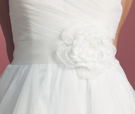 Organsa brudekjole med stort skjørt 08-3280 Lilly 2014