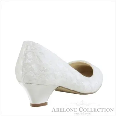 Lav Brudesko med blonde i Vintage stil. Brudesko med 3 cm hel. Enkel blonde brudesko som kan pyntes opp