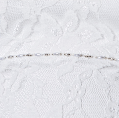 kort blondebrudekjole med lang arm emmerling 15042 detalj