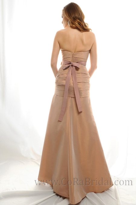lysebrun kjole fra eden bridesmaid 7353sd bak