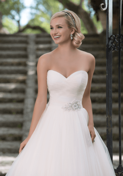 prinsesse brudekjole 3890 sincerity front