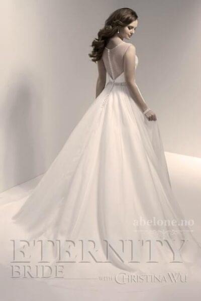 enkel a line brudekjole med tyll eternity bride d5302 bak abelone.no