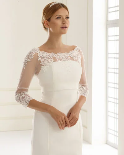 Blondetopp med lang arm og floralmønster. ABELONE.NO