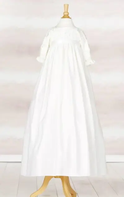 dapskjole ivory med uthevede blomster 6076 hel