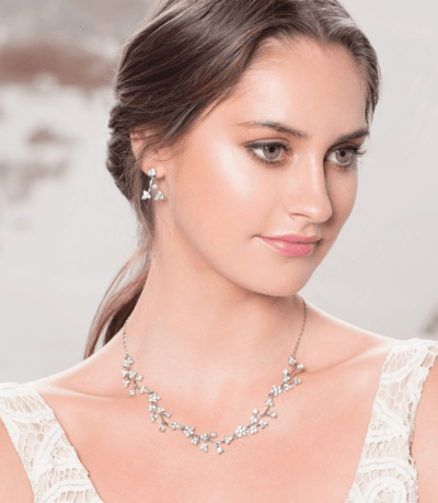 dainty daisy kjede og oredobber med perler og gnistrende stener nk164