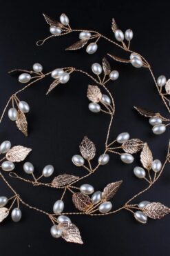 Stort utvalg av hårpynt til bruden. Wire med blader og perler til håret Sølv eller gullfarget ABELONE.NO