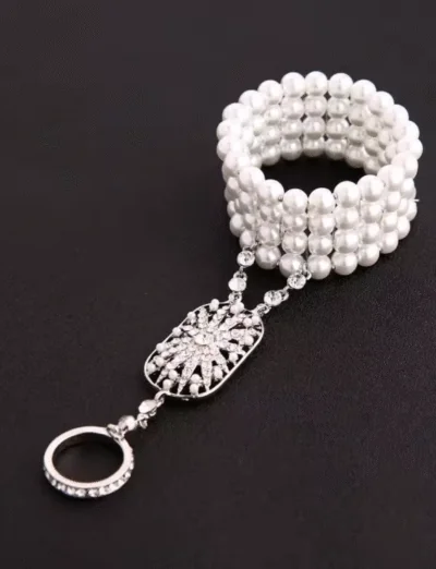 Vintage armbånd med perler. Great Gatsby