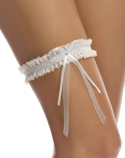 Brudestrømpebånd ivory. Eksklusive strømpebånd i blonde.